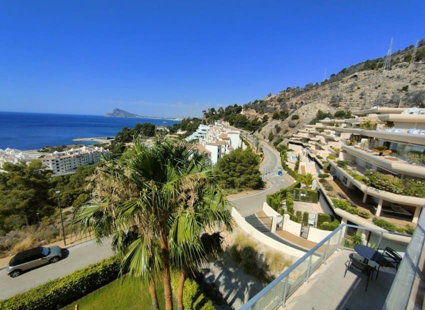 2 Zimmer Penthouse zu vermieten in Altea mit Pool Garage - 1.700 € (Ref: 9974367)