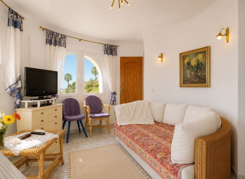 4 bedroom Villa for sale in Benissa with pool - € 766,000 (Ref: 9977544)