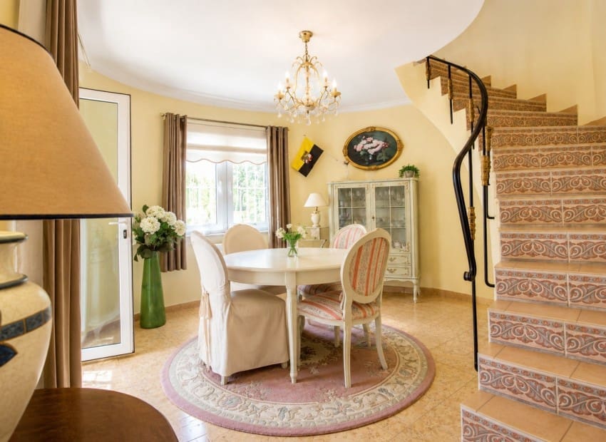 4 bedroom Villa for sale in Benissa with pool - € 766,000 (Ref: 9977544)