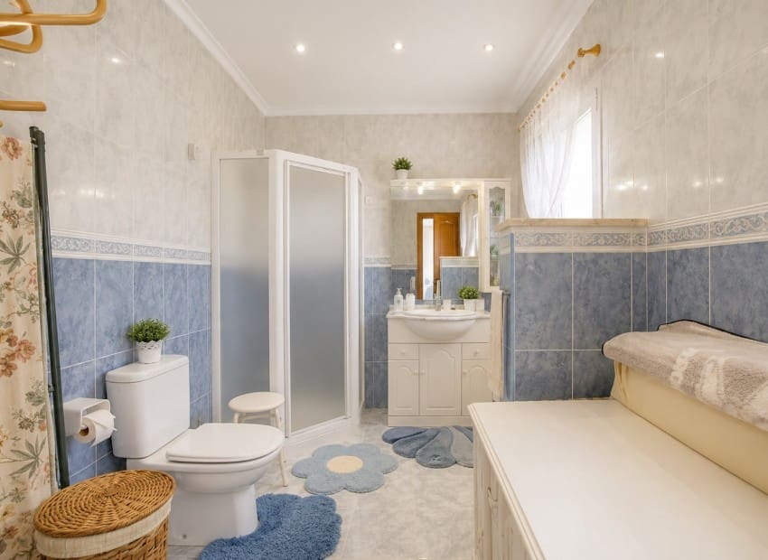 4 bedroom Villa for sale in Benissa with pool - € 766,000 (Ref: 9977544)