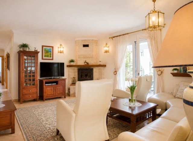 4 soverom Villa til salgs i Benissa med svømmebasseng - € 766 000 (Ref: 9977544)