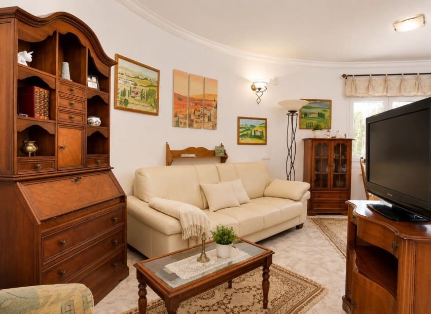 4 bedroom Villa for sale in Benissa with pool - € 766,000 (Ref: 9977544)