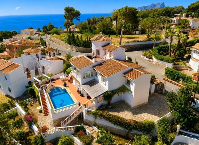 4 soverom Villa til salgs i Benissa med svømmebasseng - € 766 000 (Ref: 9977544)