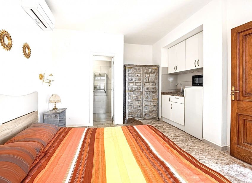 4 soverom Villa til salgs i Denia med svømmebasseng garasje - € 565 000 (Ref: 9977546)