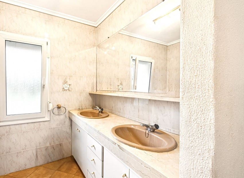 4 soverom Villa til salgs i Denia med svømmebasseng garasje - € 565 000 (Ref: 9977546)