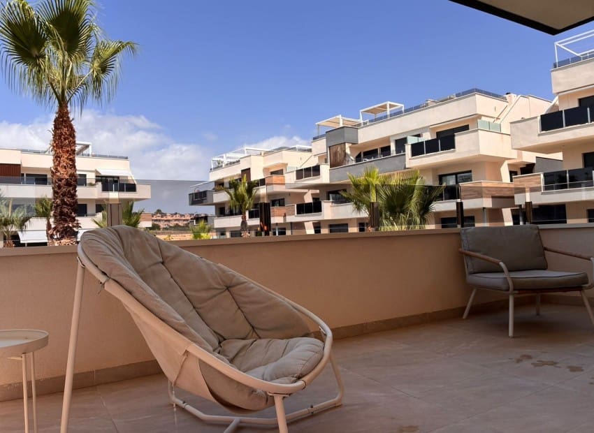 2 soveværelse Lejlighed til salg i Los Altos med swimmingpool garage - € 289.000 (Ref: 9977695)