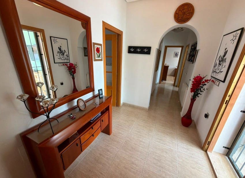 3 sypialnia Willa na sprzedaż w Los Montesinos z basenem garażem - 315 000 € (Ref: 9979268)