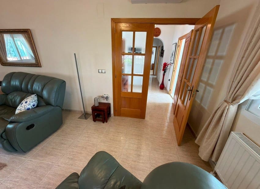3 sypialnia Willa na sprzedaż w Los Montesinos z basenem garażem - 315 000 € (Ref: 9979268)