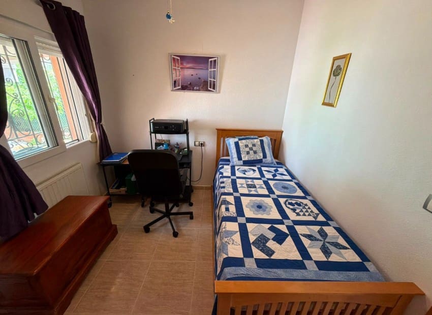 3 sypialnia Willa na sprzedaż w Los Montesinos z basenem garażem - 315 000 € (Ref: 9979268)