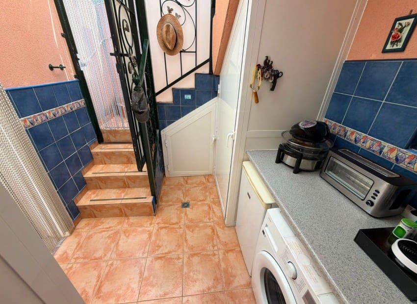 3 sypialnia Willa na sprzedaż w Los Montesinos z basenem garażem - 315 000 € (Ref: 9979268)