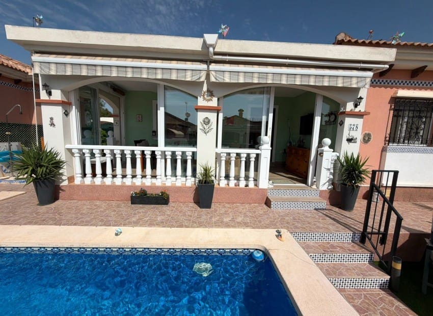 3 sypialnia Willa na sprzedaż w Los Montesinos z basenem garażem - 315 000 € (Ref: 9979268)