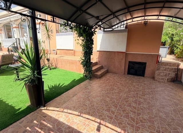 3 soverom Villa til salgs i Los Montesinos med svømmebasseng garasje - € 315 000 (Ref: 9979268)