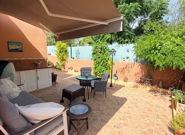 3 soverom Villa til salgs i Los Montesinos med svømmebasseng garasje - € 315 000 (Ref: 9979268)