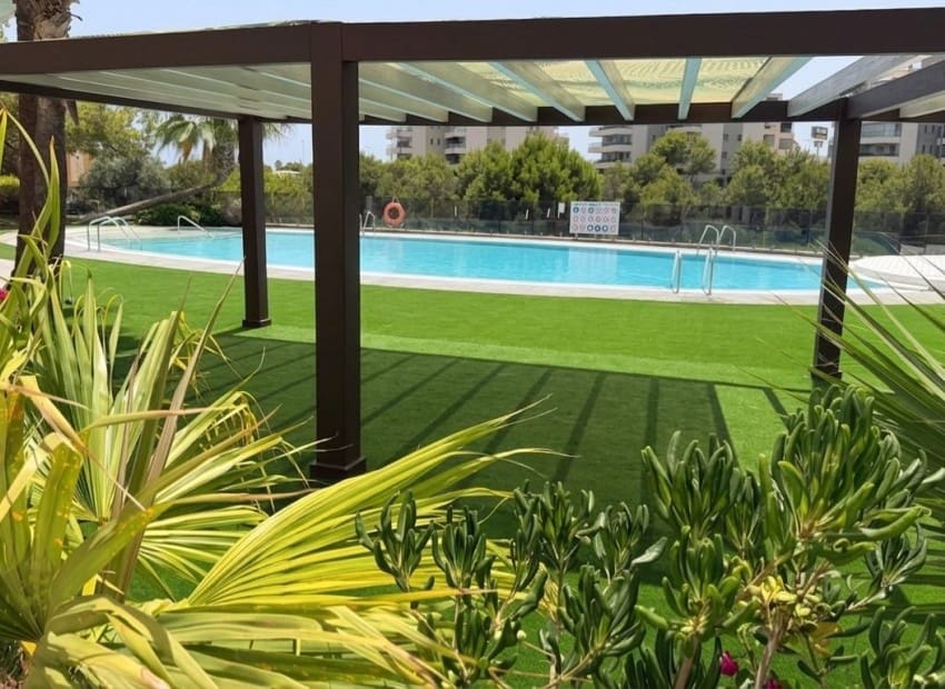 2 soveværelse Lejlighed til salg i La Zenia med swimmingpool garage - € 269.900 (Ref: 9979292)
