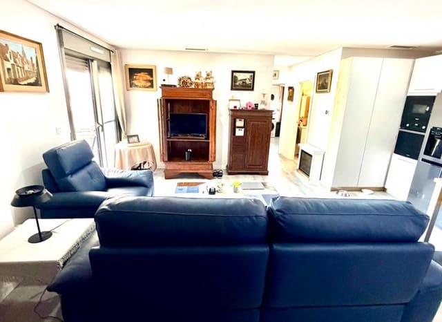 Apartamento de 2 habitaciones en La Zenia, Orihuela en venta con piscina garaje - 269.900 € (Ref: 9979292)