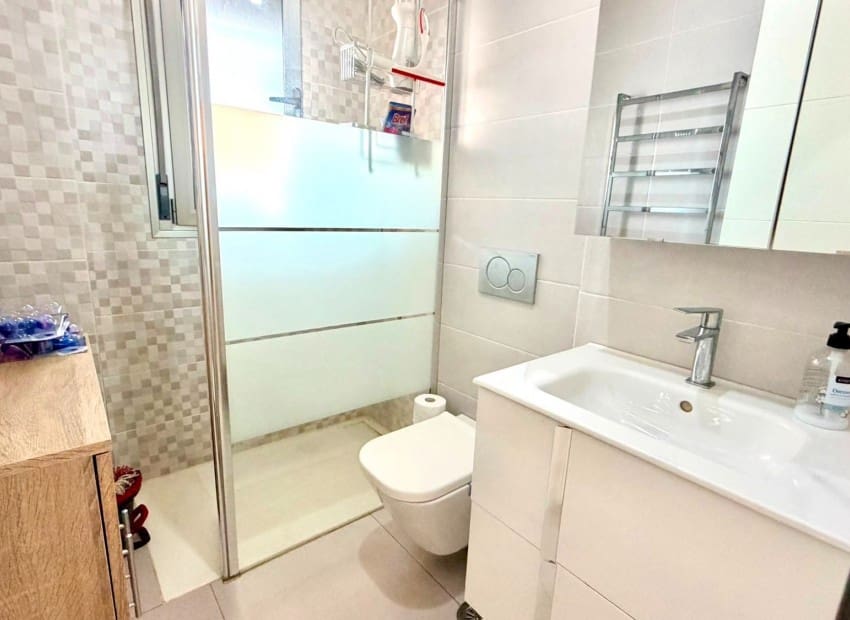 2 soveværelse Lejlighed til salg i La Zenia med swimmingpool garage - € 269.900 (Ref: 9979292)