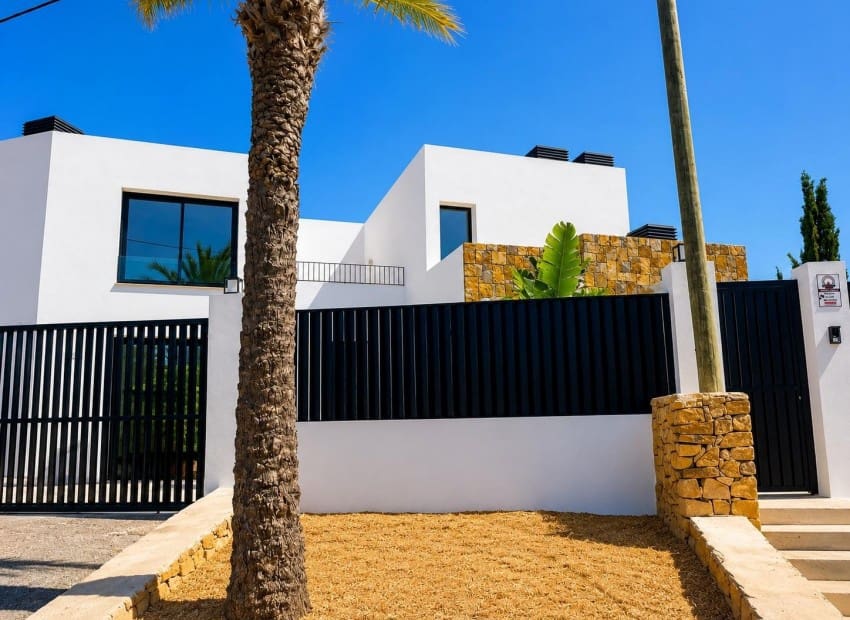 4 sovrum Semi-fristående Villa till salu i Alfaz del Pi / L'Alfas del Pi med pool garage - 850 000 € (Ref: 9979970)