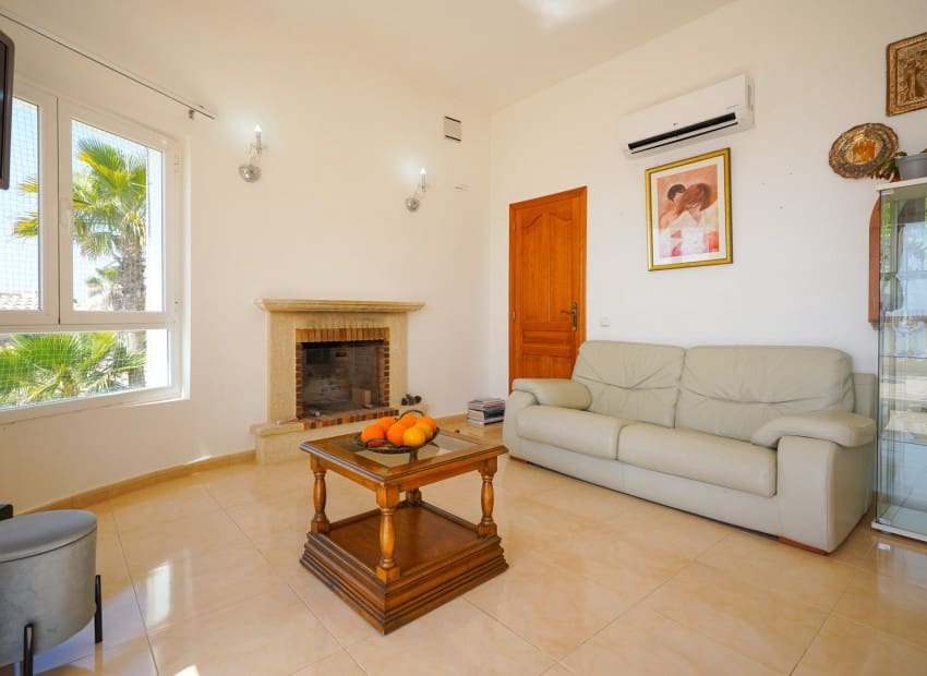 3 soverom Villa til salgs i Cumbre del Sol med svømmebasseng garasje - € 715 000 (Ref: 9981330)