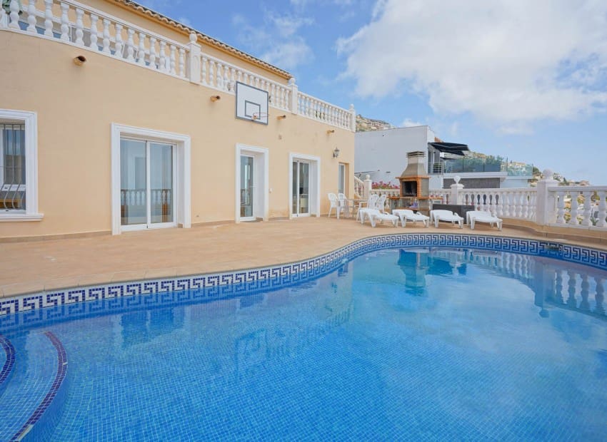 3 soverom Villa til salgs i Cumbre del Sol med svømmebasseng garasje - € 715 000 (Ref: 9981330)
