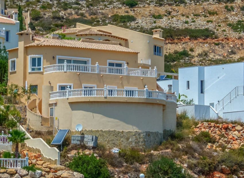 3 soverom Villa til salgs i Cumbre del Sol med svømmebasseng garasje - € 715 000 (Ref: 9981330)