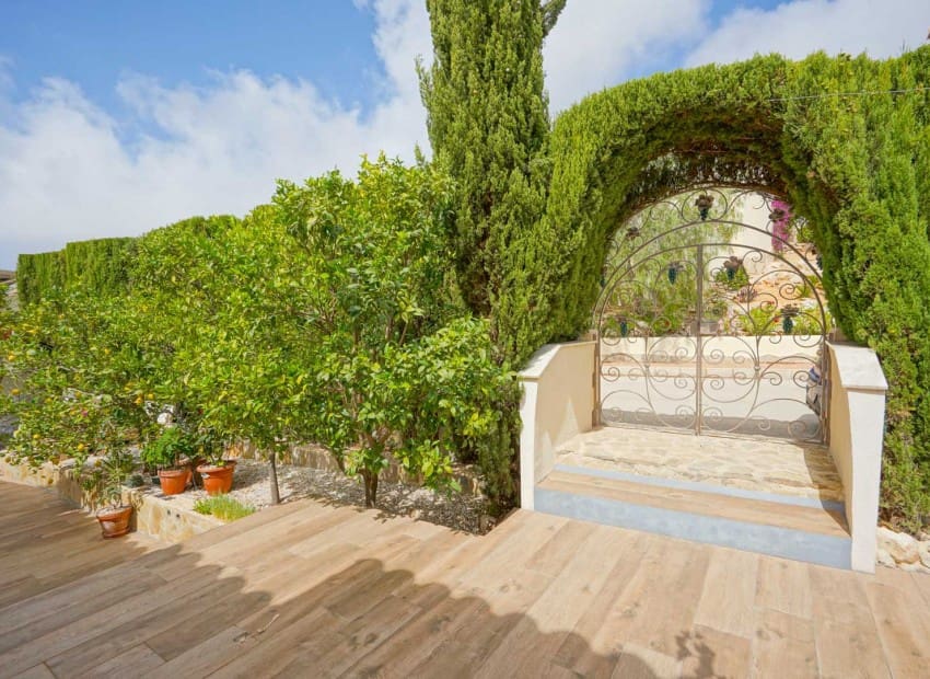 3 soverom Villa til salgs i Cumbre del Sol med svømmebasseng garasje - € 715 000 (Ref: 9981330)