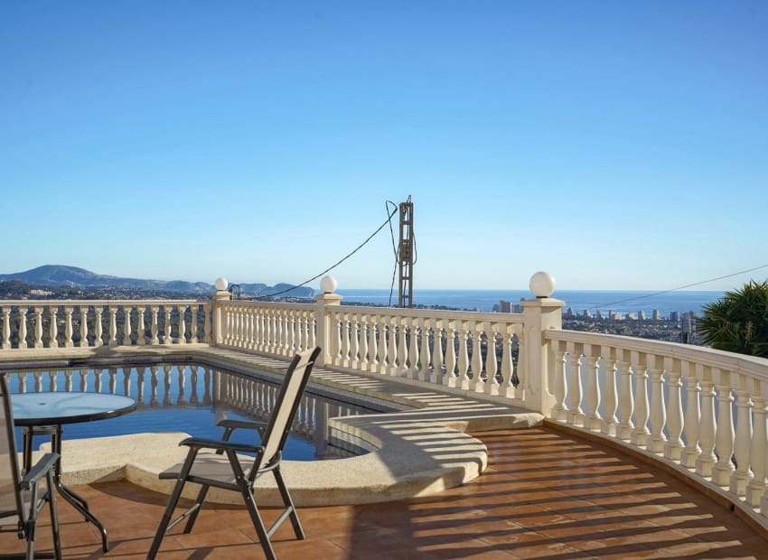 4 chambre Villa/Maison à vendre à Calpe / Calp avec piscine garage - 690 000 € (Ref: 9981331)