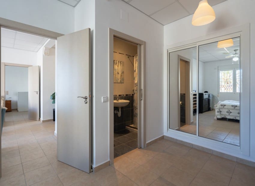 4 chambre Villa/Maison à vendre à Calpe / Calp avec piscine garage - 690 000 € (Ref: 9981331)