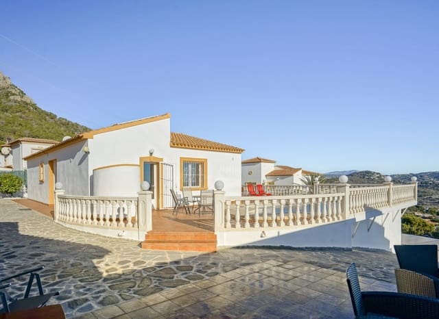 4 soveværelse Villa til salg i Oltamar - Cucarres, Calpe / Calp med swimmingpool garage - € 690.000 (Ref: 9981331)