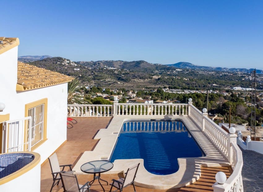 4 chambre Villa/Maison à vendre à Calpe / Calp avec piscine garage - 690 000 € (Ref: 9981331)