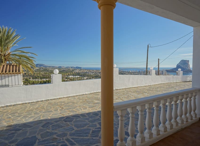 4 chambre Villa/Maison à vendre à Calpe / Calp avec piscine garage - 690 000 € (Ref: 9981331)