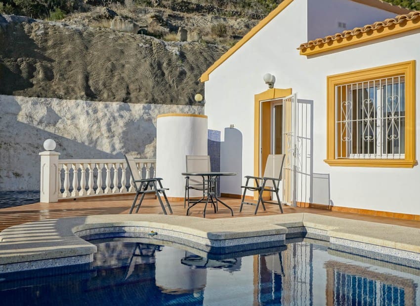 4 chambre Villa/Maison à vendre à Calpe / Calp avec piscine garage - 690 000 € (Ref: 9981331)