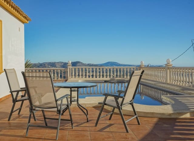 4 soveværelse Villa til salg i Oltamar - Cucarres, Calpe / Calp med swimmingpool garage - € 690.000 (Ref: 9981331)