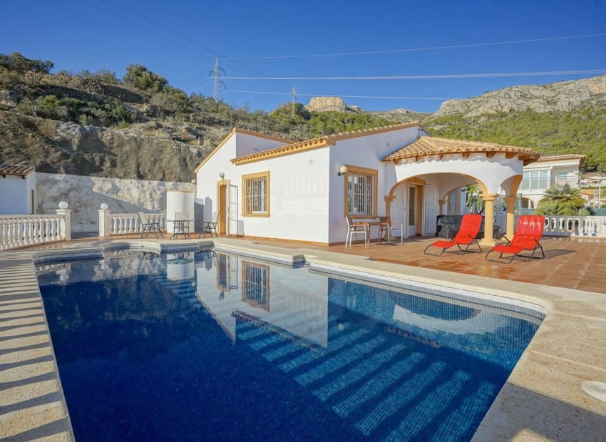4 chambre Villa/Maison à vendre à Calpe / Calp avec piscine garage - 690 000 € (Ref: 9981331)