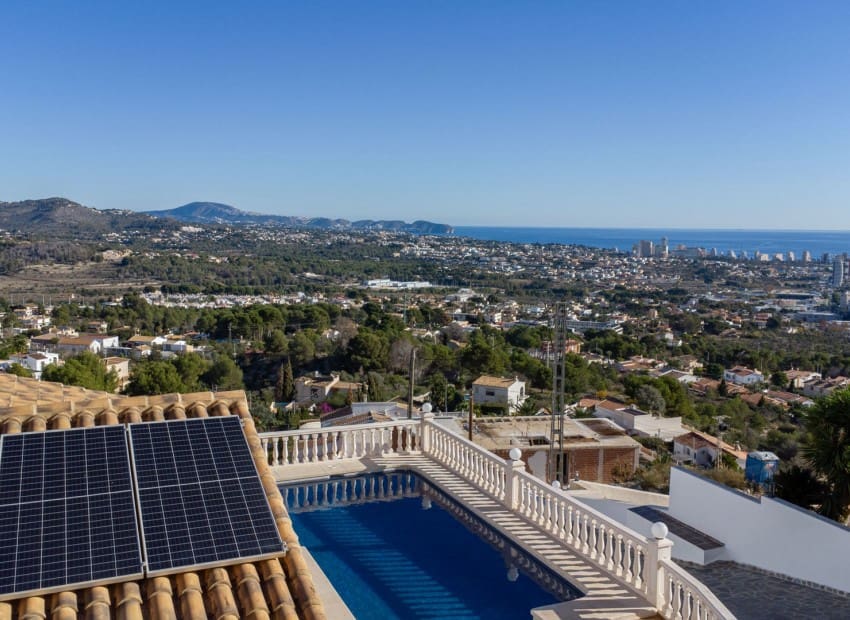 4 chambre Villa/Maison à vendre à Calpe / Calp avec piscine garage - 690 000 € (Ref: 9981331)