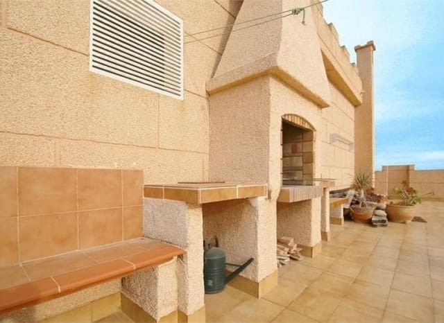 4 soverom Leilighet til salgs i La Manga del Mar Menor med garasje - € 530 000 (Ref: 9985306)