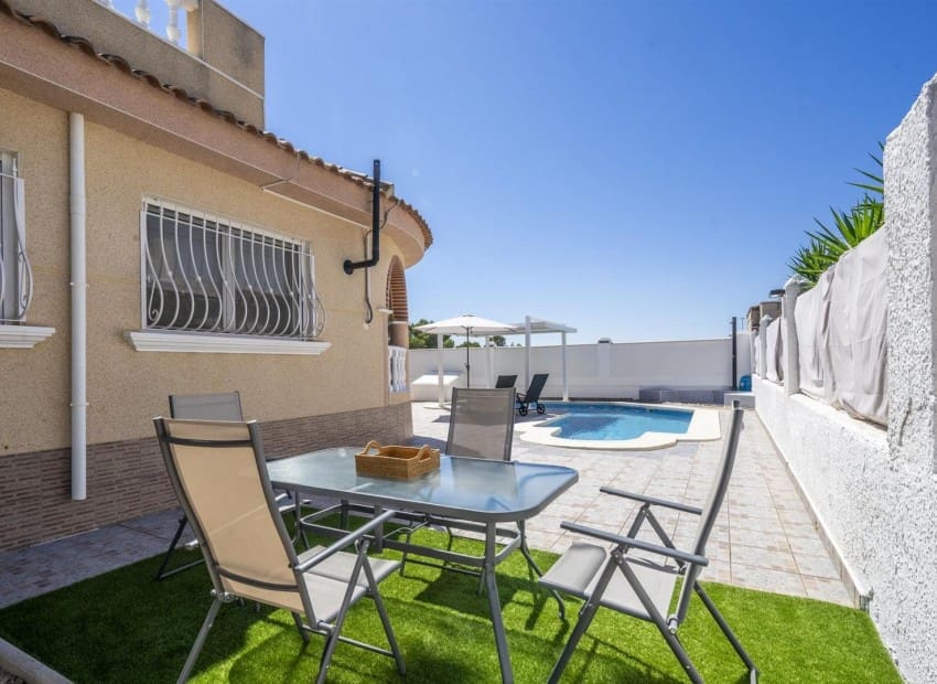 3 sovrum Villa till salu i Valle del Sol med pool garage - 250 000 € (Ref: 9985651)