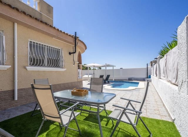 3 makuuhuone Huvila myytävänä paikassa Valle del Sol, Murcia kaupunki mukana uima-altaan 
autotalli - 239 000 € (Ref: 9985651)