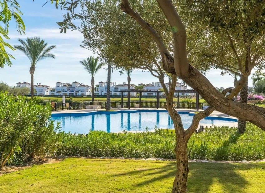 2 makuuhuone Huoneisto myytävänä paikassa La Torre Golf Resort mukana uima-altaan 
autotalli - 168 000 € (Ref: 9985653)