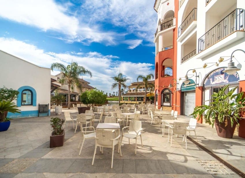 2 makuuhuone Huoneisto myytävänä paikassa La Torre Golf Resort mukana uima-altaan 
autotalli - 168 000 € (Ref: 9985653)