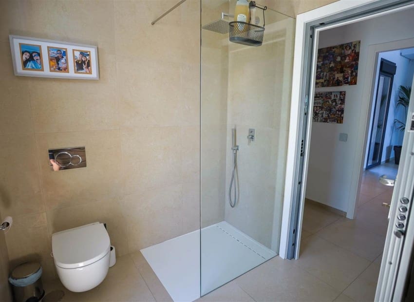 4 soverom Villa til salgs i La Manga del Mar Menor med svømmebasseng garasje - € 2 150 000 (Ref: 9985764)
