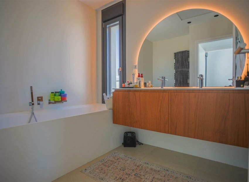 4 soverom Villa til salgs i La Manga del Mar Menor med svømmebasseng garasje - € 2 150 000 (Ref: 9985764)