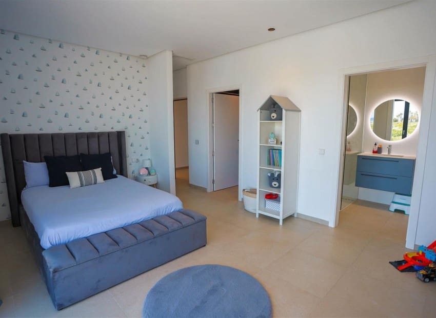 4 soverom Villa til salgs i La Manga del Mar Menor med svømmebasseng garasje - € 2 150 000 (Ref: 9985764)