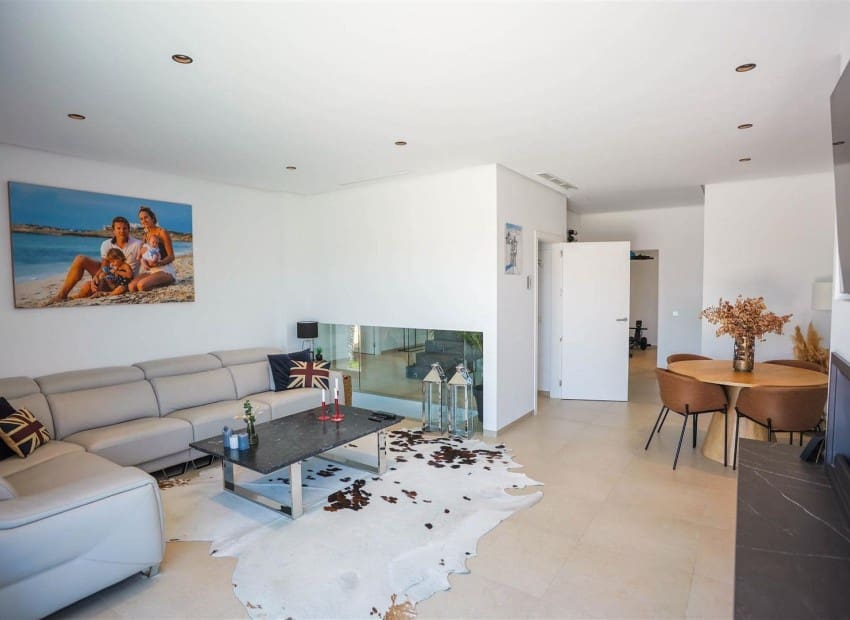 4 soverom Villa til salgs i La Manga del Mar Menor med svømmebasseng garasje - € 2 150 000 (Ref: 9985764)
