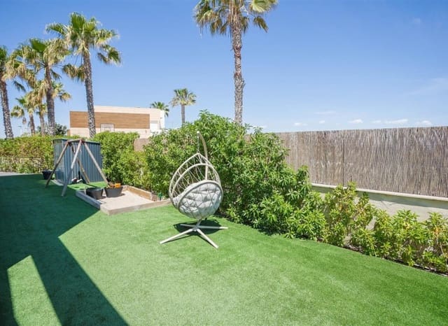 4 soverom Villa til salgs i La Manga del Mar Menor med svømmebasseng garasje - € 2 150 000 (Ref: 9985764)