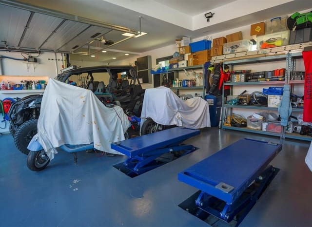 4 sypialnia Willa na sprzedaż w La Manga del Mar Menor z basenem garażem - 2 150 000 € (Ref: 9985764)
