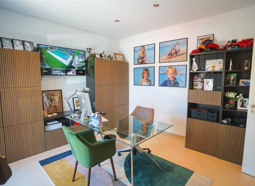 4 soverom Villa til salgs i La Manga del Mar Menor med svømmebasseng garasje - € 2 150 000 (Ref: 9985764)