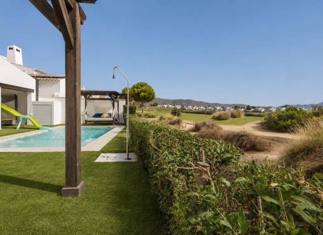 3 soverom Villa til salgs i El Valle Golf Resort, Murcia by med svømmebasseng - € 520 000 (Ref: 9985765)