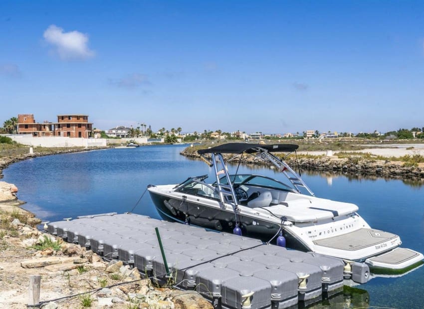 6 sypialnia Willa na sprzedaż w La Manga del Mar Menor z basenem garażem - 1 250 000 € (Ref: 9985766)