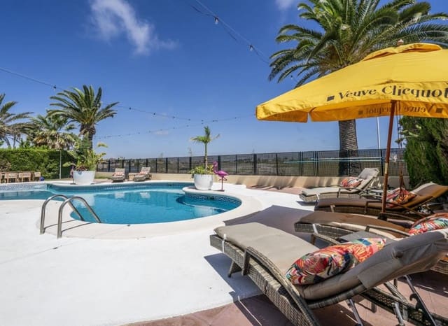 6 soverom Villa til salgs i La Manga del Mar Menor med svømmebasseng garasje - € 1 250 000 (Ref: 9985766)