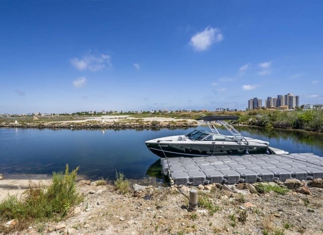 6 soverom Villa til salgs i La Manga del Mar Menor med svømmebasseng garasje - € 1 250 000 (Ref: 9985766)